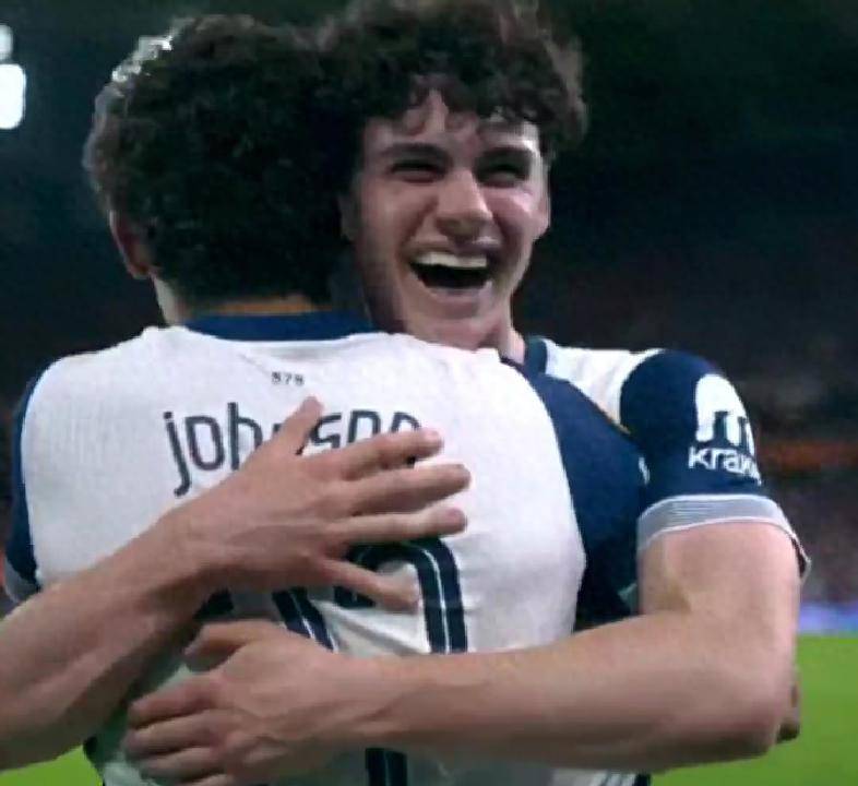 1-0！欧联杯决战夜：热刺4杀曼联，时隔41年夺冠，曼联无缘欧冠